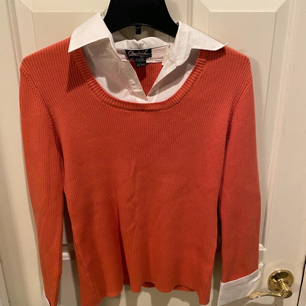 NEW WITH TAGS Questions Sweather Size L